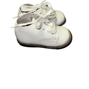 Footmates todd white leather baby walker shoes steppers booties size 3.5 wide